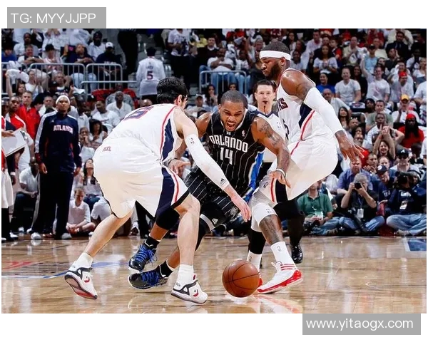 2011年NBA季后赛魔术与老鹰激战回顾与精彩瞬间分析