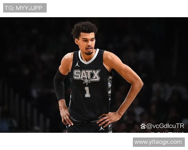 文班亚马新秀赛季表现惊艳场均20分10篮板3盖帽引领联盟新星之路